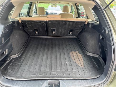 Used 2018 Subaru Outback 2.5i Premium AWD/4WD image 22