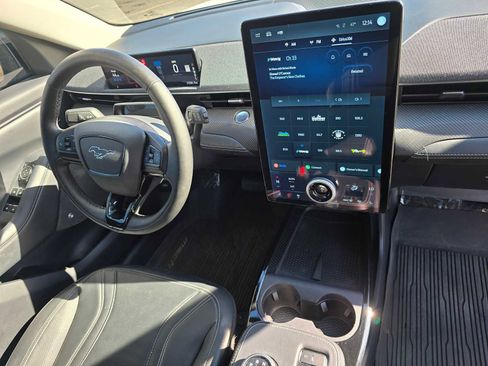 Used 2024 Ford Mustang Mach-E Premium image 10