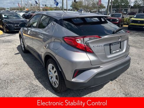 Used 2020 Toyota C-HR LE image 9