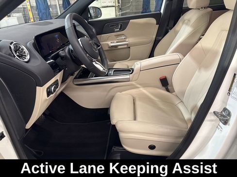 Certified 2025 Mercedes-Benz GLA 250 4MATIC image 10