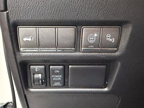 Used 2016 INFINITI QX80 4WD w/ Signature Edition Package image 46