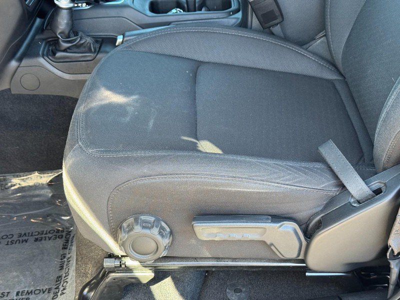 Used 2023 Jeep Wrangler Unlimited Sport AWD/4WD image 17