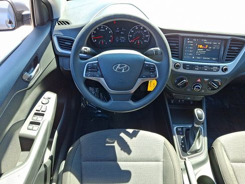 Used 2020 Hyundai Accent SEL FWD image 11