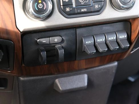 Used 2015 Ford F350 Lariat w/ Lariat Interior Package image 44