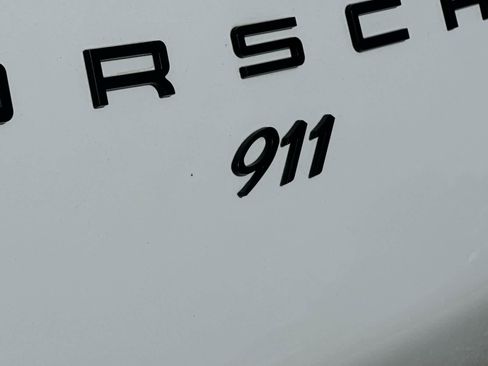 Used 2017 Porsche 911 Carrera image 11