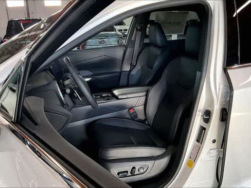 New 2026 Lexus RX 350h w/ Convenience Package AWD/4WD image 9