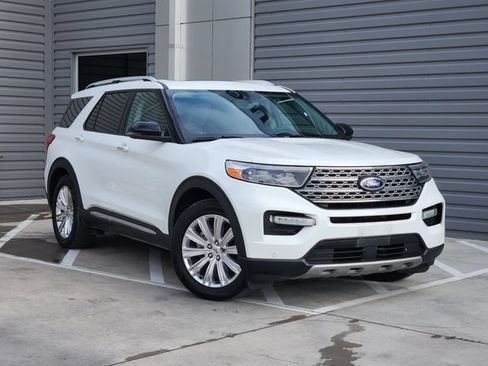 Used 2021 Ford Explorer Limited w/ Equipment Group 301A RWD image 2