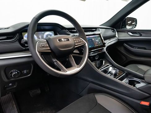 New 2026 Jeep Grand Cherokee 4WD image 24