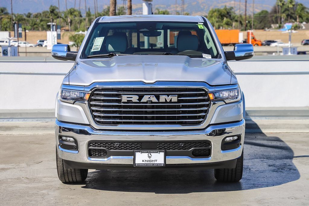 New 2026 RAM 1500 Laramie AWD/4WD image 3