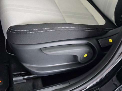 New 2026 Hyundai Venue SEL image 20