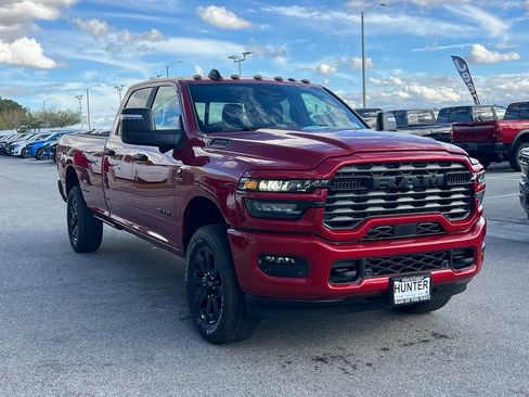 New 2026 RAM 3500 Big Horn AWD/4WD image 6