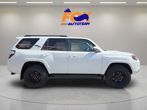 Certified 2024 Toyota 4Runner TRD Off-Road Premium image 7