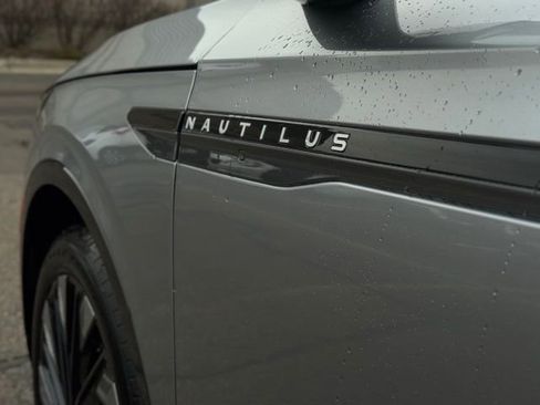 New 2026 Lincoln Nautilus Reserve w/ Jet Appearance Package image 10