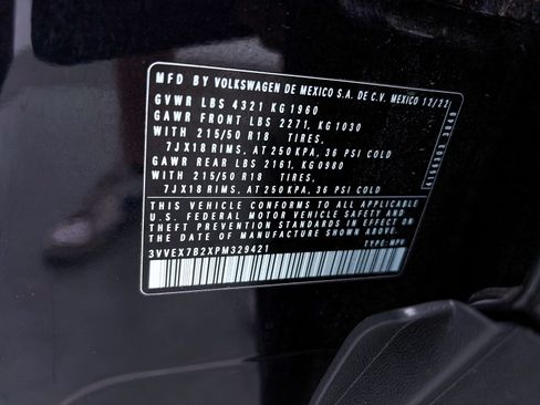 Used 2023 Volkswagen Taos SE w/ Panoramic Sunroof Package FWD image 36