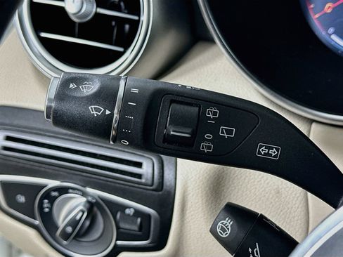 Used 2022 Mercedes-Benz GLC 300 4MATIC image 20