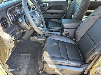 New 2025 Jeep Gladiator Rubicon video 4