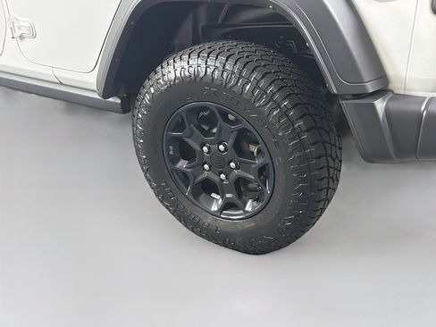 Used 2023 Jeep Wrangler Unlimited w/ 8.4" Radio Group AWD/4WD image 11