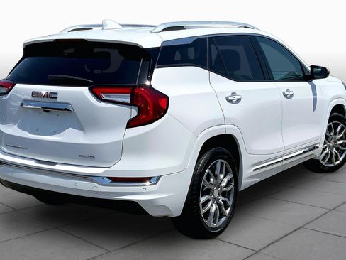 Used 2023 GMC Terrain Denali w/ Denali Premium Package AWD/4WD image 13