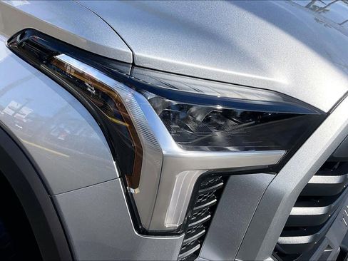 New 2026 Toyota Tundra SR5 image 13