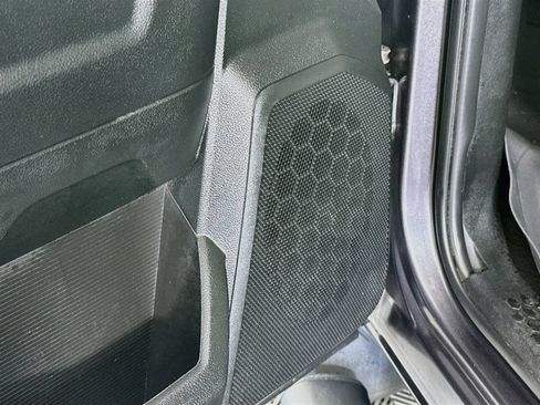 Used 2017 RAM 1500 Express AWD/4WD image 19