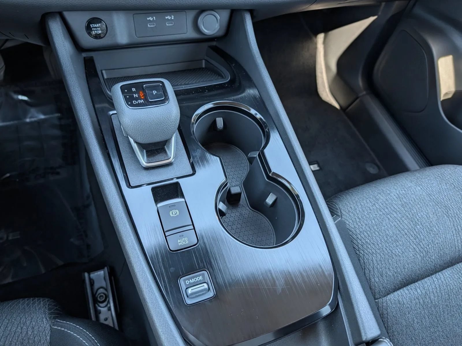 Used 2025 Nissan Rogue SV FWD image 26