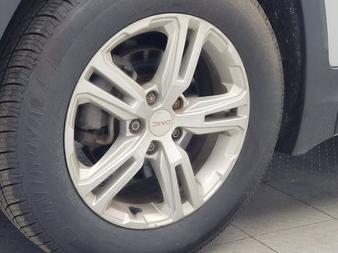 Used 2020 GMC Terrain SLE w/ Driver Convenience Package FWD image 31