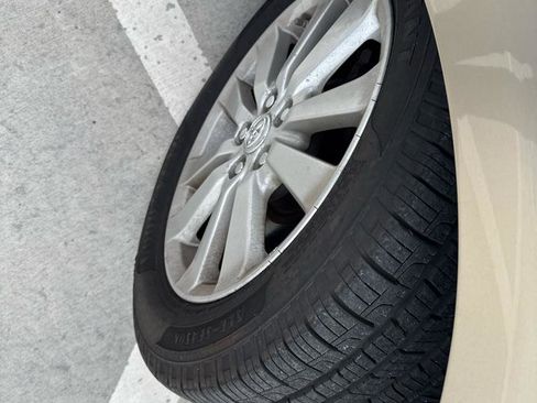 Used 2010 Toyota Corolla FWD image 2