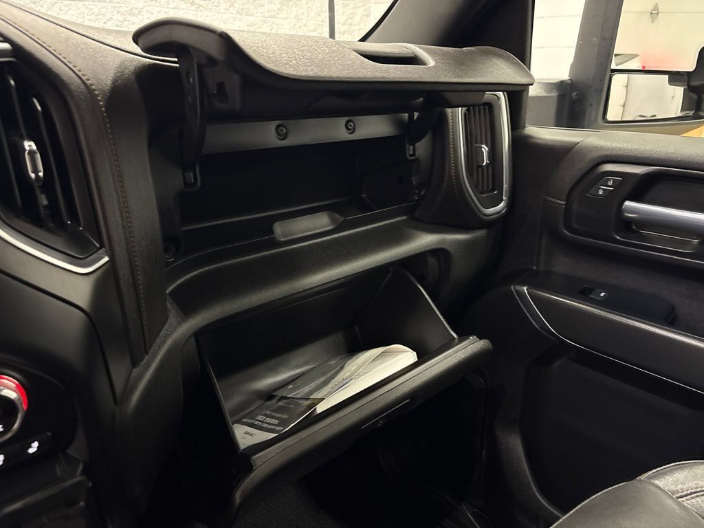 Used 2023 GMC Sierra 2500 AT4 w/ Snow Plow Prep/Camper Package AWD/4WD image 27