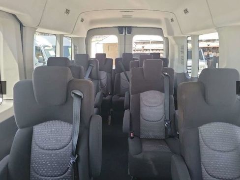 Used 2023 Ford Transit 350 XLT RWD image 5