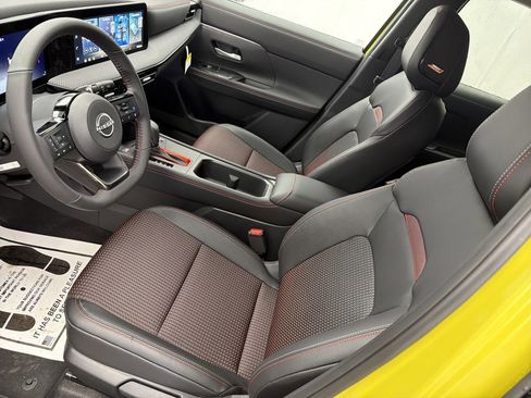 New 2026 Nissan Kicks SR image 9