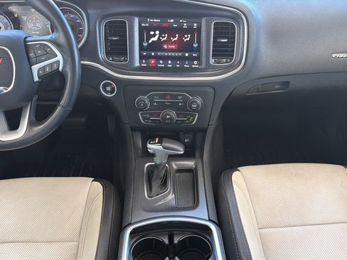 Used 2018 Dodge Charger SXT Plus w/ Quick Order Package 29J RWD image 8