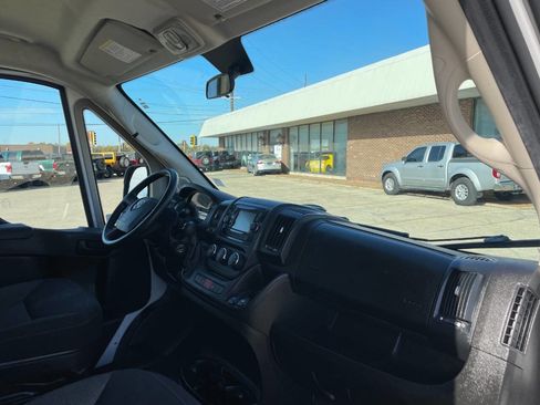 Used 2021 RAM ProMaster 2500 image 30
