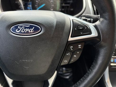 Used 2018 Ford Edge Titanium w/ Equipment Group 302A AWD/4WD image 28