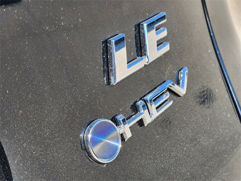 New 2025 Toyota RAV4 LE image 7