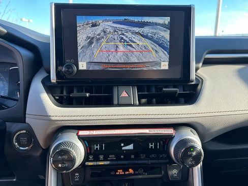 Used 2025 Toyota RAV4 XLE image 15