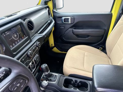Used 2023 Jeep Wrangler Unlimited AWD/4WD image 26
