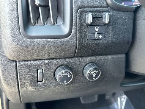 Used 2019 Chevrolet Colorado ZR2 image 28