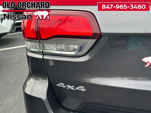 Used 2020 Jeep Grand Cherokee Laredo AWD/4WD image 7
