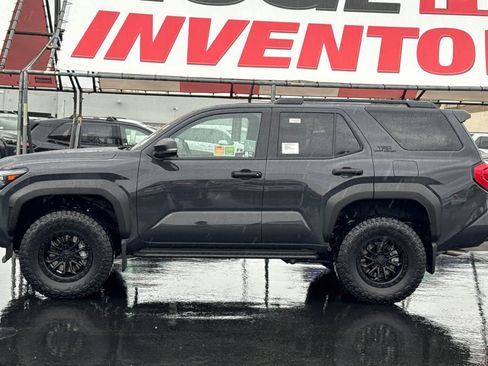 New 2026 Toyota 4Runner TRD Off-Road AWD/4WD image 5
