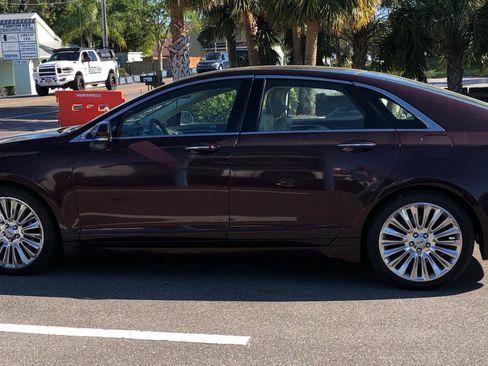 Used 2013 Lincoln MKZ image 6