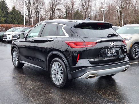 Used 2023 INFINITI QX50 Luxe image 3