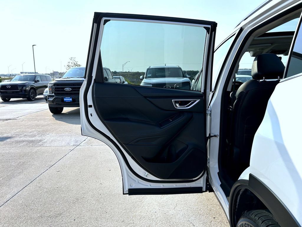 Used 2021 Subaru Forester Touring AWD/4WD image 21