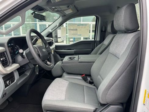 New 2026 Ford F250 XLT image 4