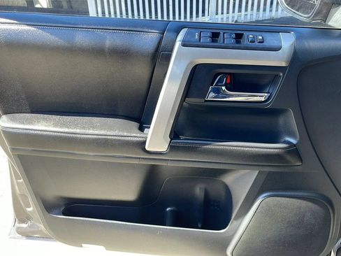Used 2015 Toyota 4Runner SR5 Premium RWD image 26