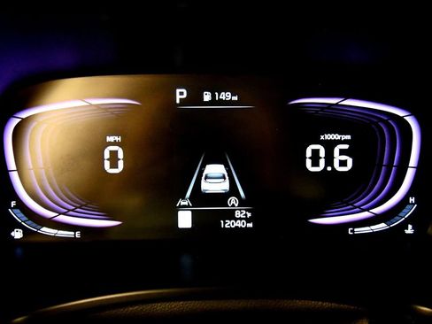 Certified 2025 Kia Soul LX w/ LX Technology Package FWD image 21