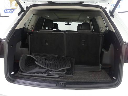 Used 2021 Volkswagen Atlas SE w/ Panoramic Sunroof Package AWD/4WD image 9