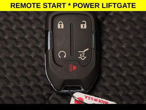 Used 2023 GMC Acadia SLE w/ Driver Convenience Package image 8