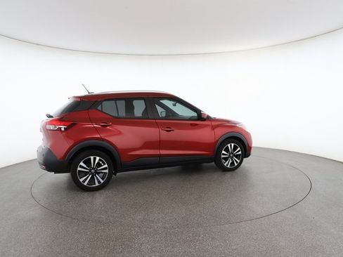 Used 2020 Nissan Kicks SV image 20