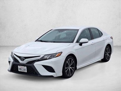 Used 2018 Toyota Camry SE