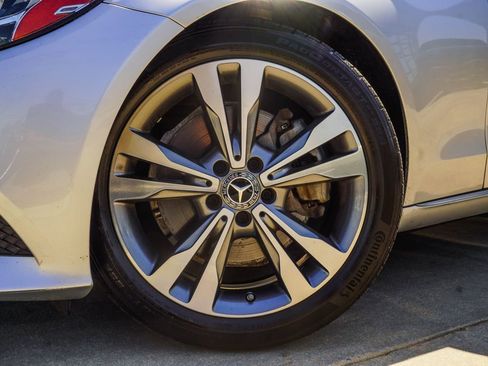 Used 2020 Mercedes-Benz C 300 Sedan image 3